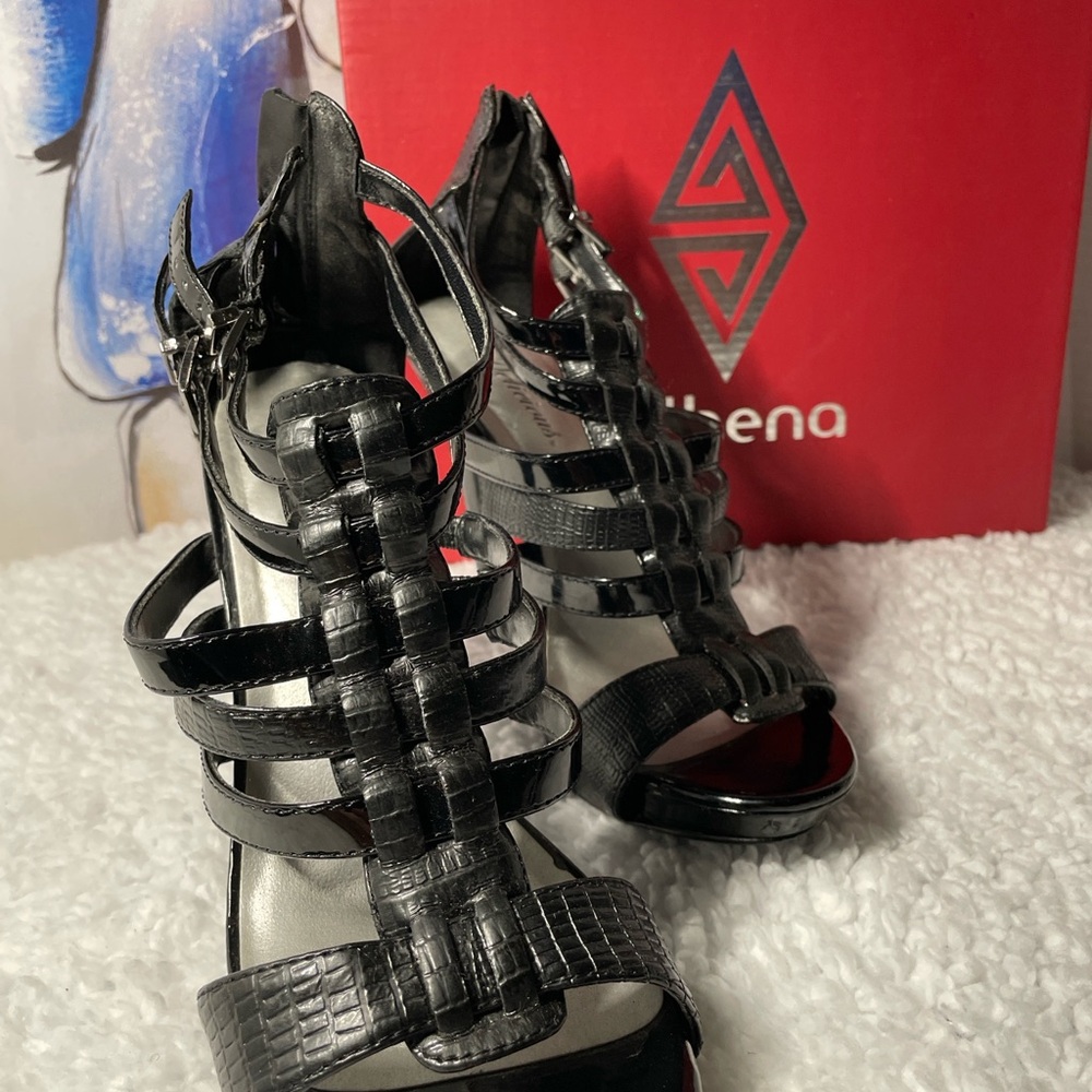 Lena Black Strappy Women's Shoes. Size 8 women’s.